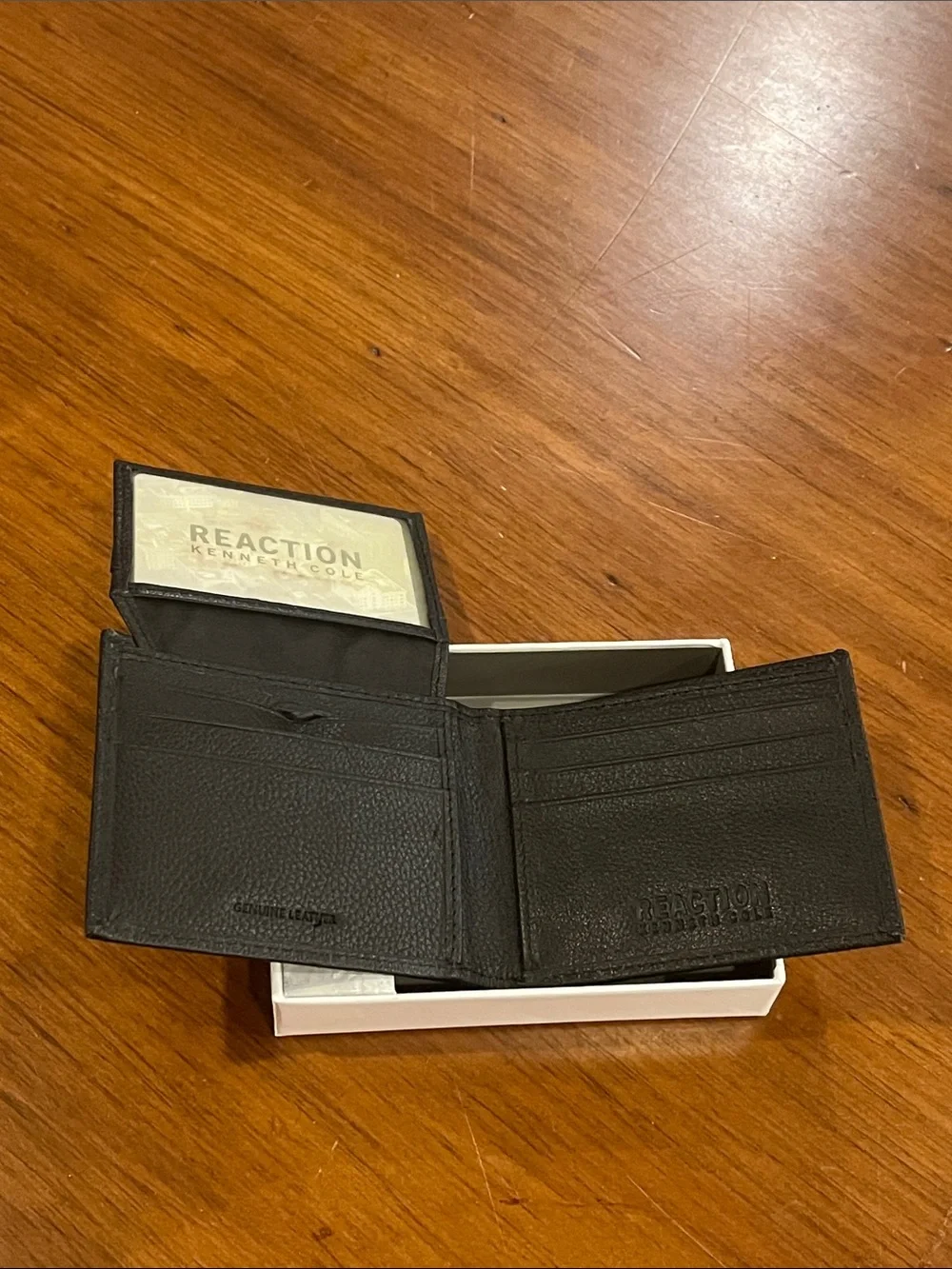 Kenneth Cole Reaction Leather Bifold Wallet with ID Holder black new